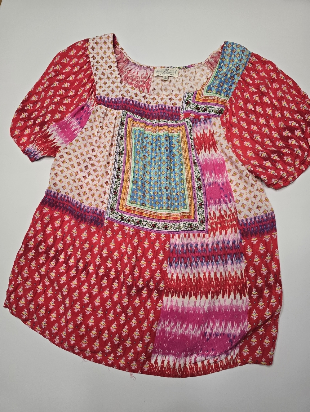 Grand And Green Boho Patchwork Scoop Neck Women's Top in Red and Pink Size Small